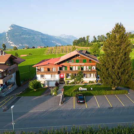 Hotel Restaurant Sunnmatt Aeschi Bei Spiez Exterior foto